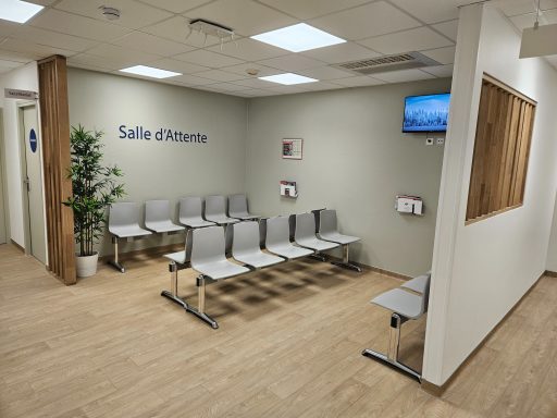 Salle d'attente SOS MAIN